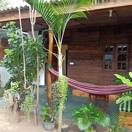 Garden Cottage Arugambay Аругам Бей Екстериор снимка